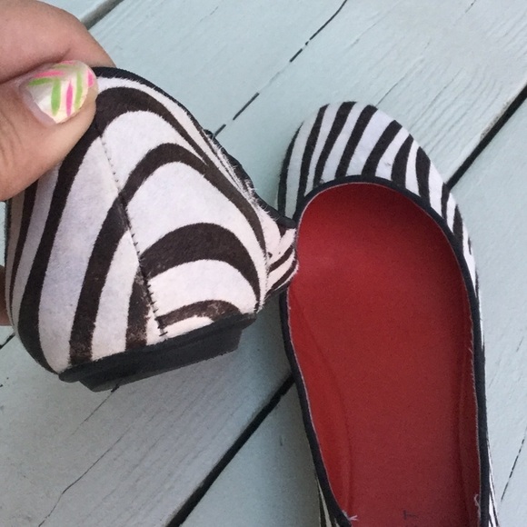 Nine West Animal Print Flats - Picture 4 of 4